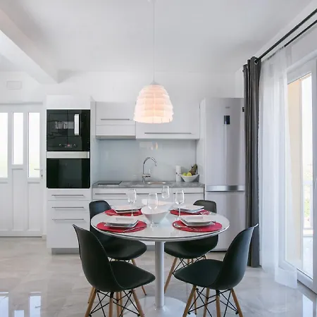 Carol Royal Appartement *