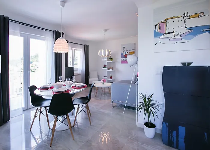 Carol Royal 아파트 챠브타트