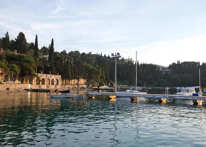 아파트 Carol Royal *