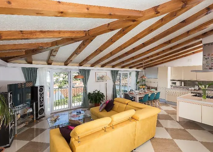 Carol Royal 챠브타트