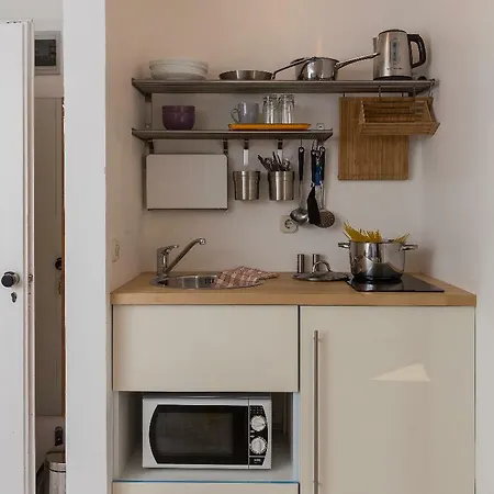 アパート Carol Royal ツァヴタット